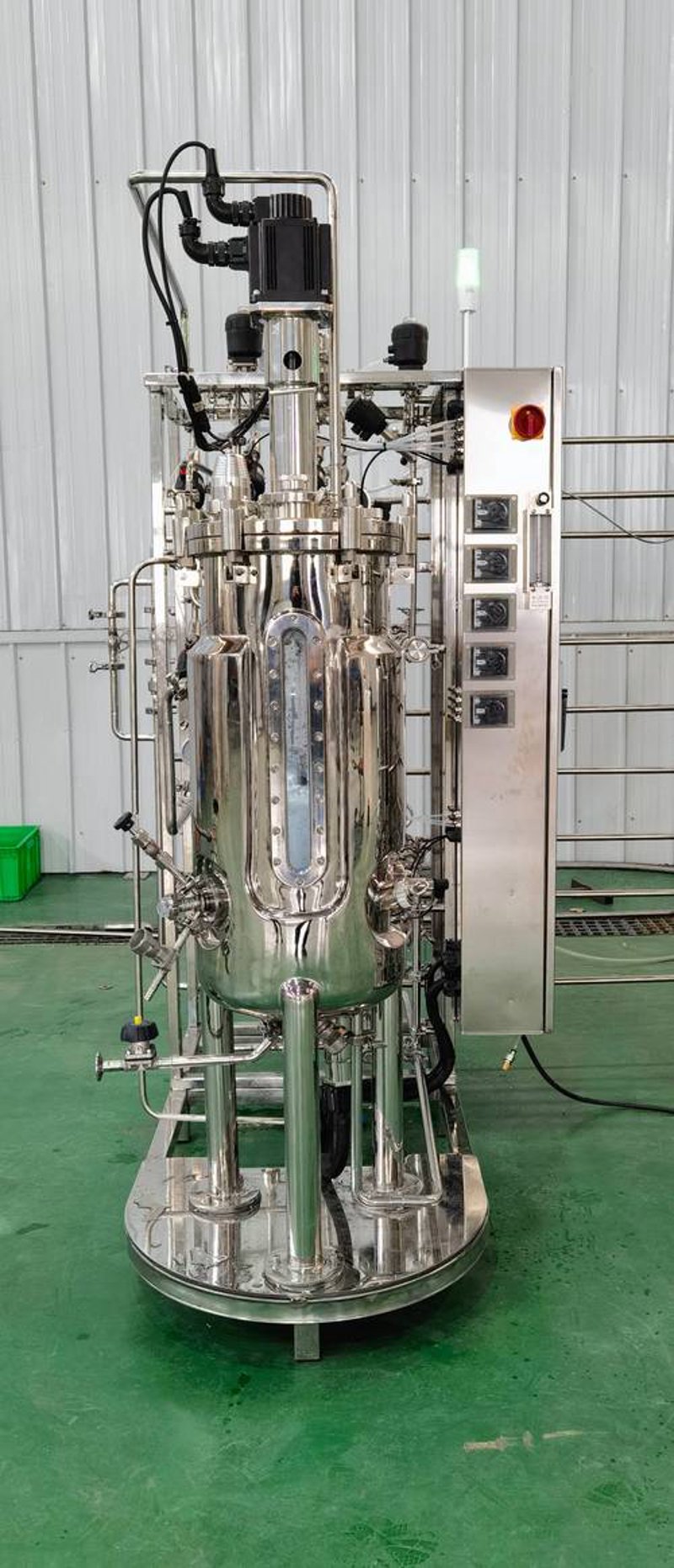 酿造行业的新变革：智能酿造设备引领未来
